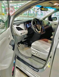 تويوتا سيينا